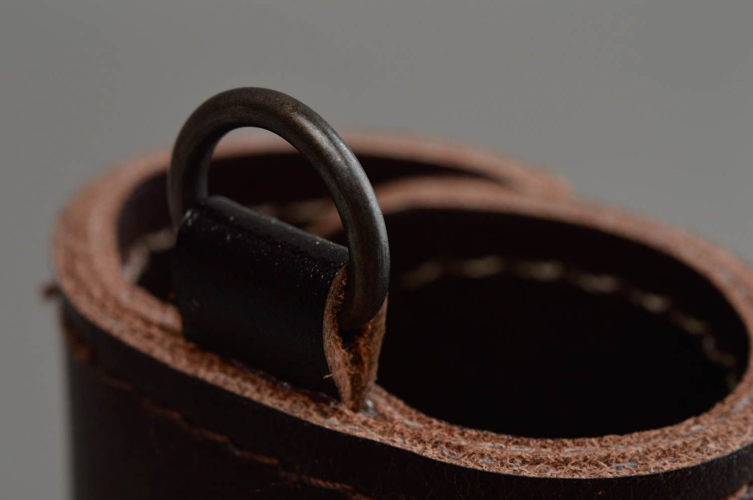 Étui porte-clés en vrai cuir fait main bordeaux petit accessoire original photo 4