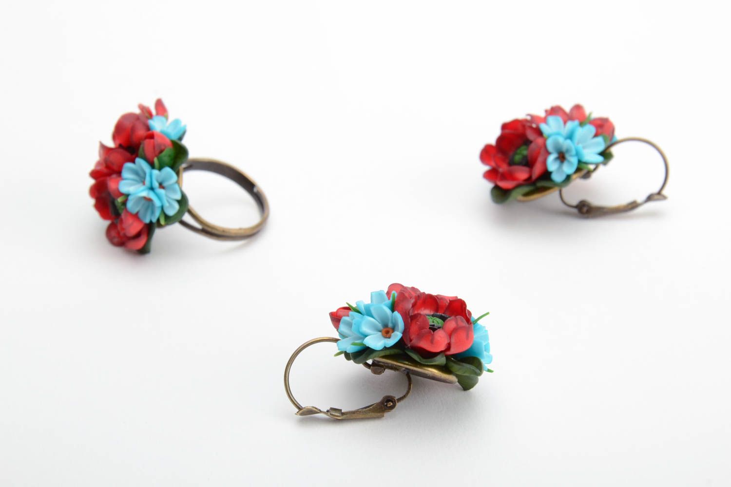 Set of handmade jewelry earrings and ring with polymer clay flowers 2 items photo 3