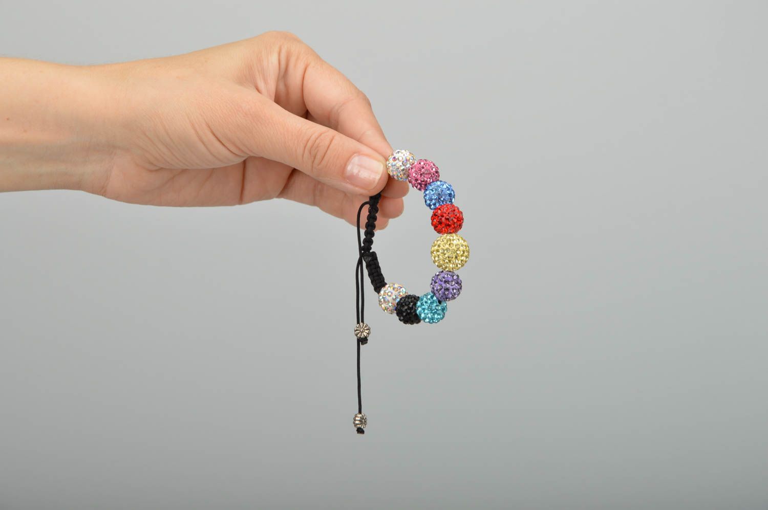Bracelet tressé en cordon ciré fait main rouge avec perles fantaisie multicolore photo 2