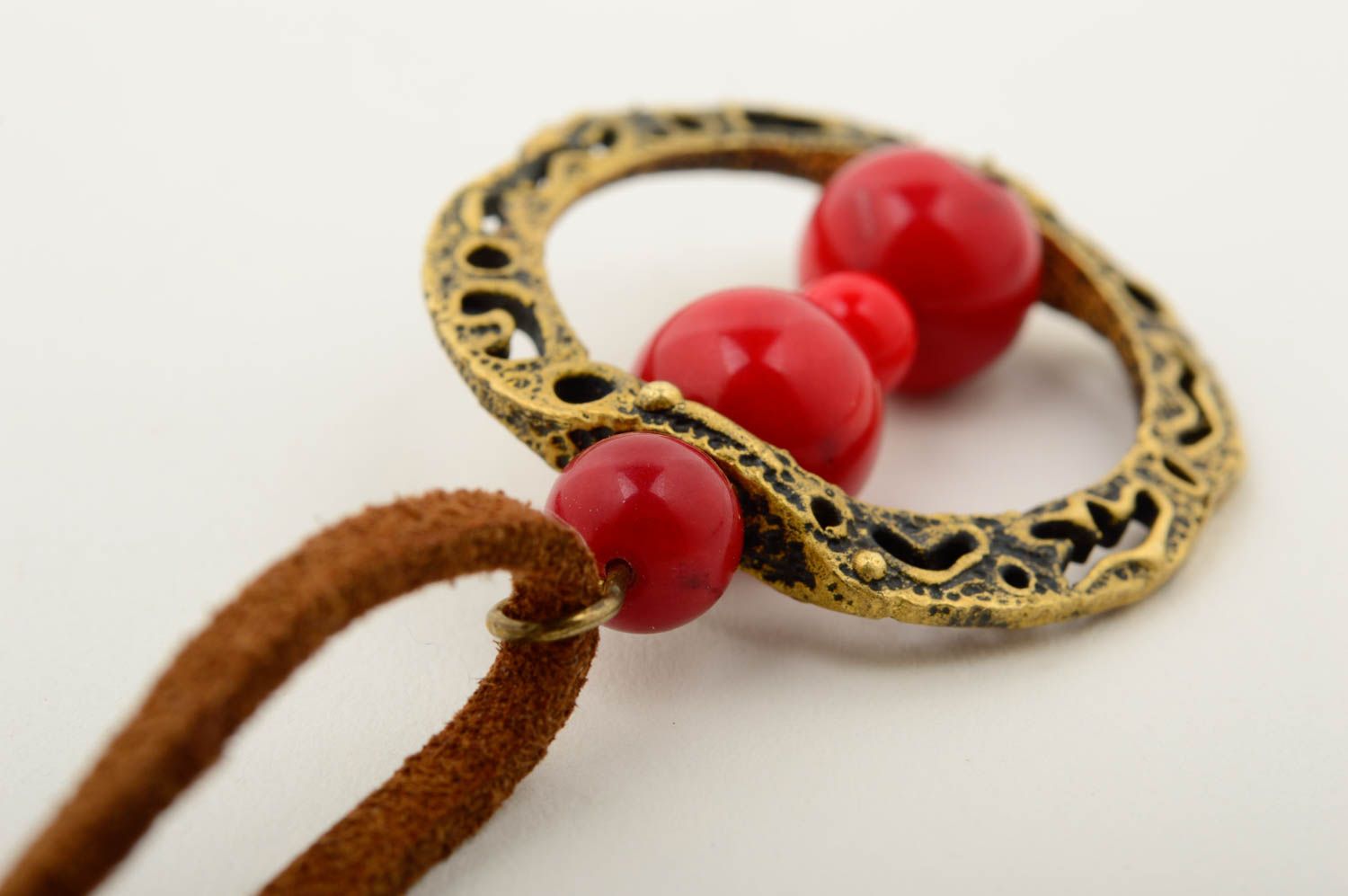 Pendentif bronze Bijou fait main perles de pierre rouge Accessoire femme  photo 5