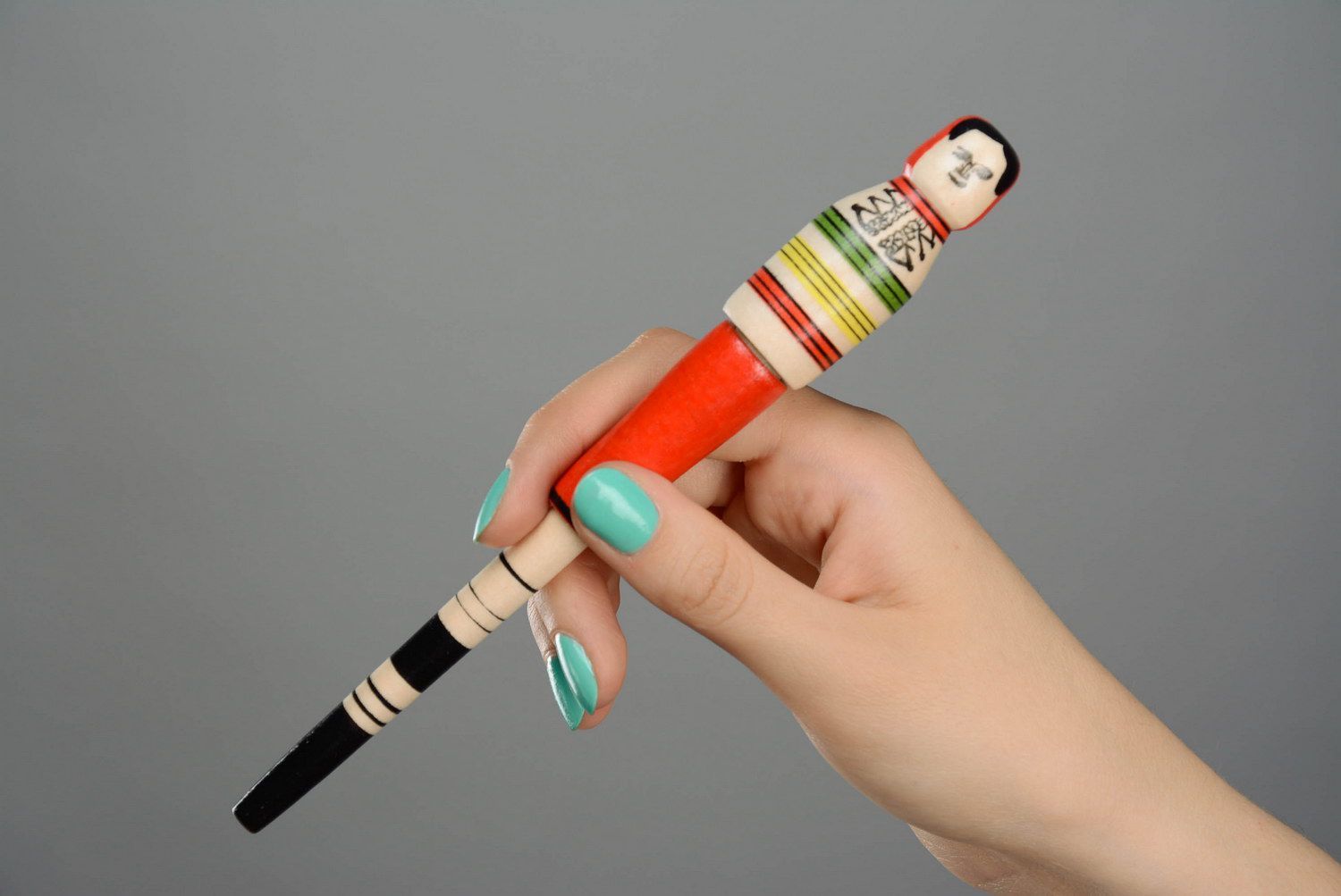 Сувенирная ручка в форме человека фото 3