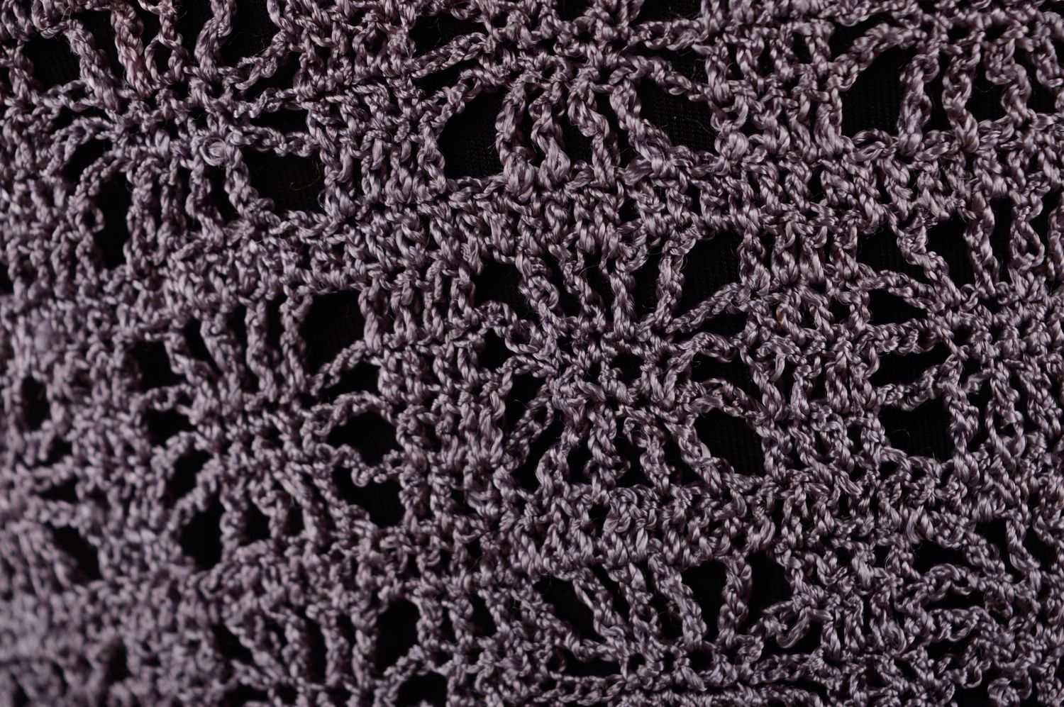 Longue robe tricotée au crochet violette photo 3