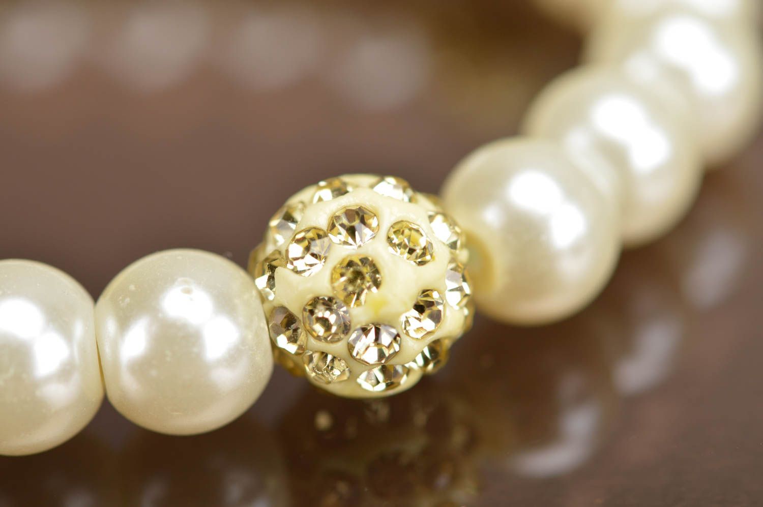 Handmade beautiful bracelet made of artificial pearls and beads with strasses photo 4