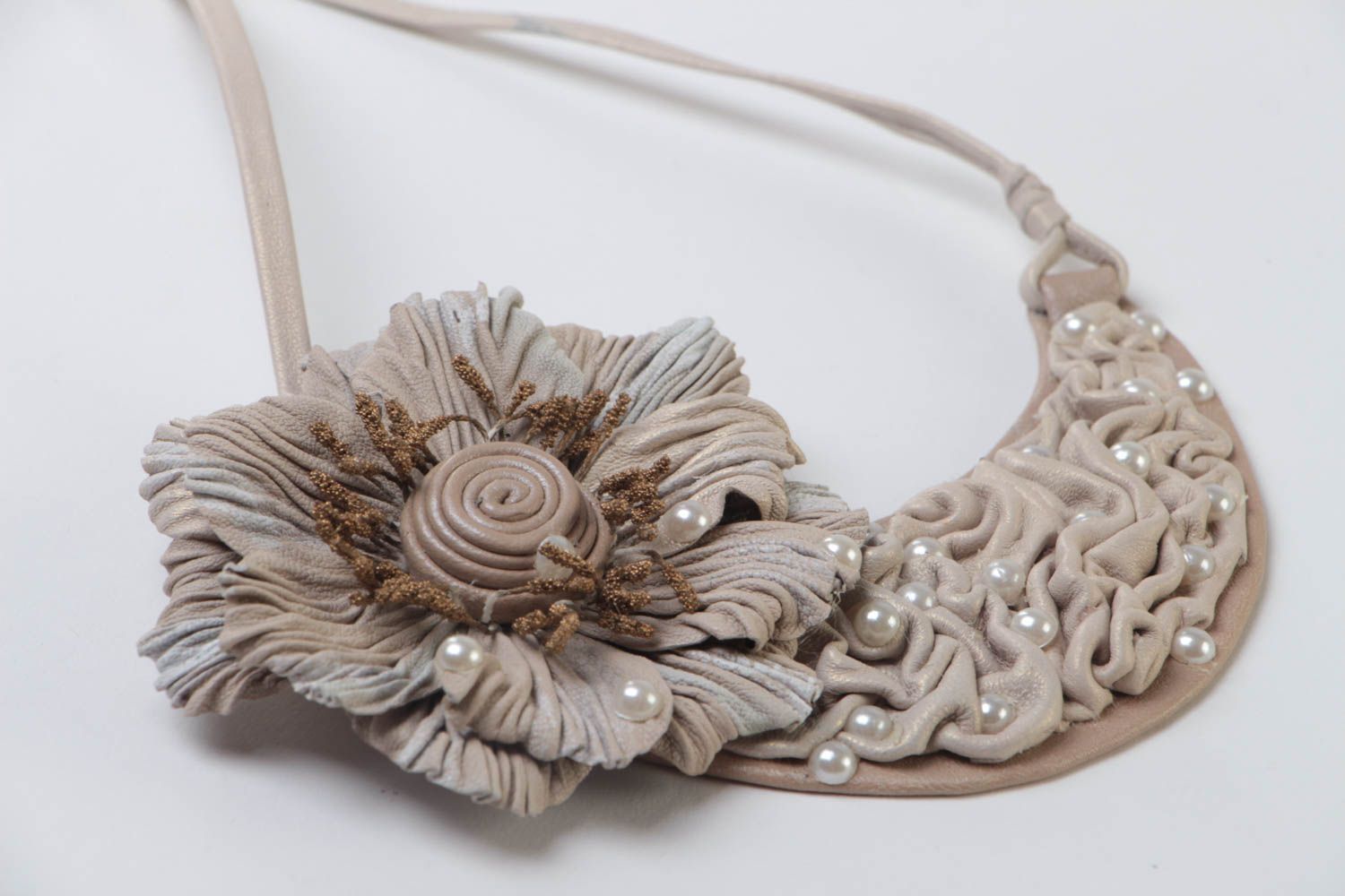 Beautiful handmade gray genuine leather flower necklace designer photo 3