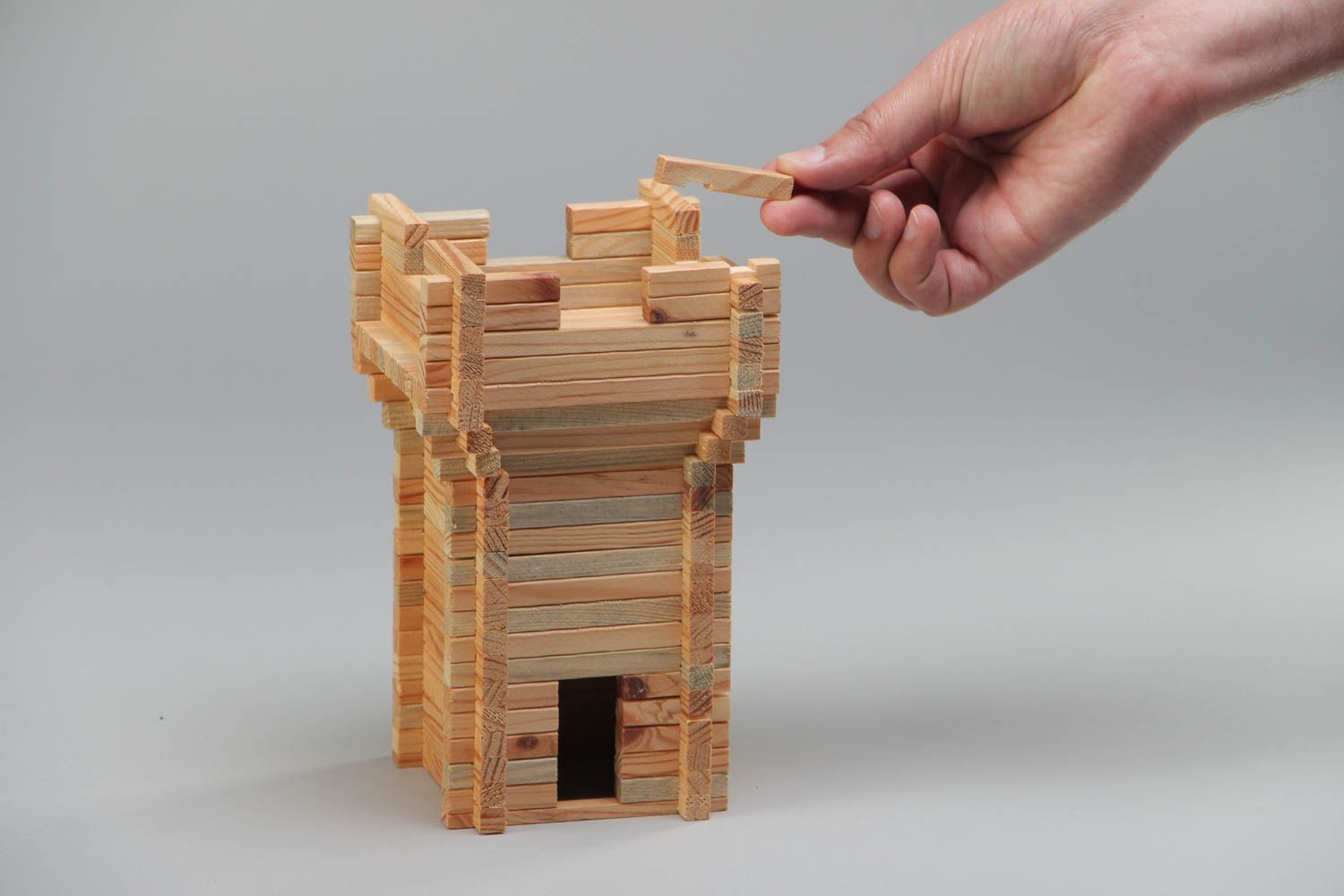 Handmade Baukasten aus Holz Turm aus 107 Einzelteilen öko reines Spielzeug foto 5