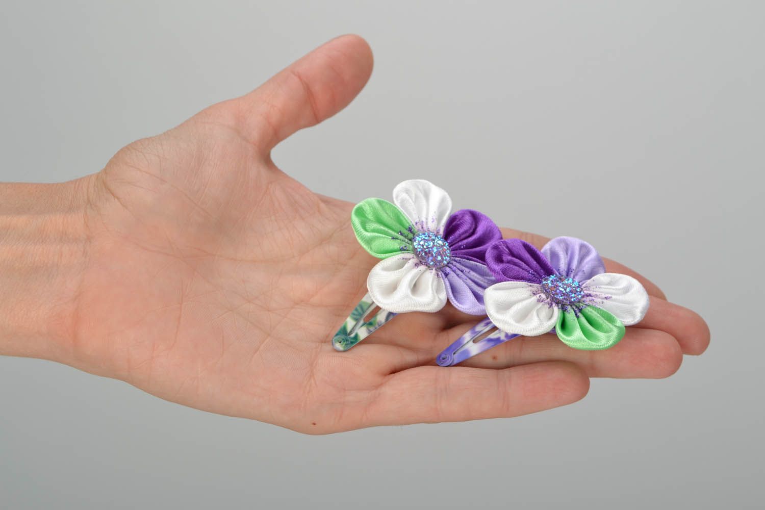 Set of hair clips with flowers  photo 2