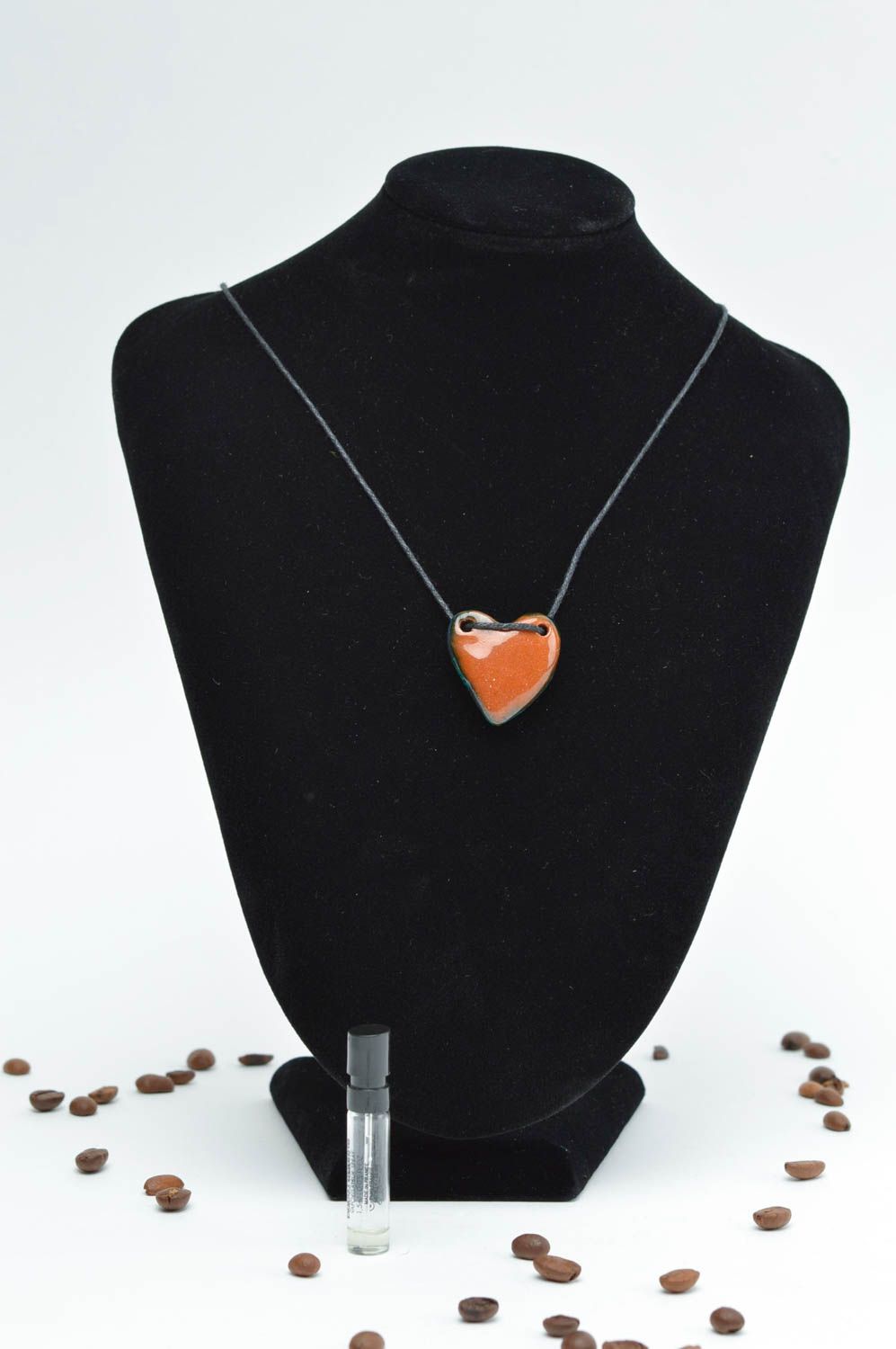 Красивый уникальный кулон в форме сердца из глины для арома масел хэнд мэйд фото 1
