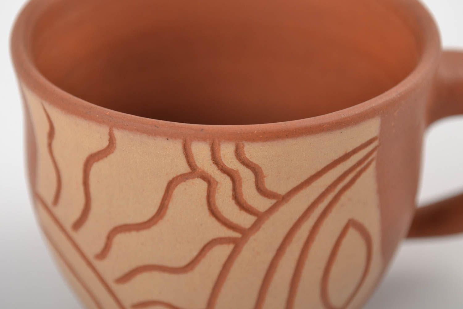 Set of 3 three ceramic cups with cave drawings in terracotta style photo 5