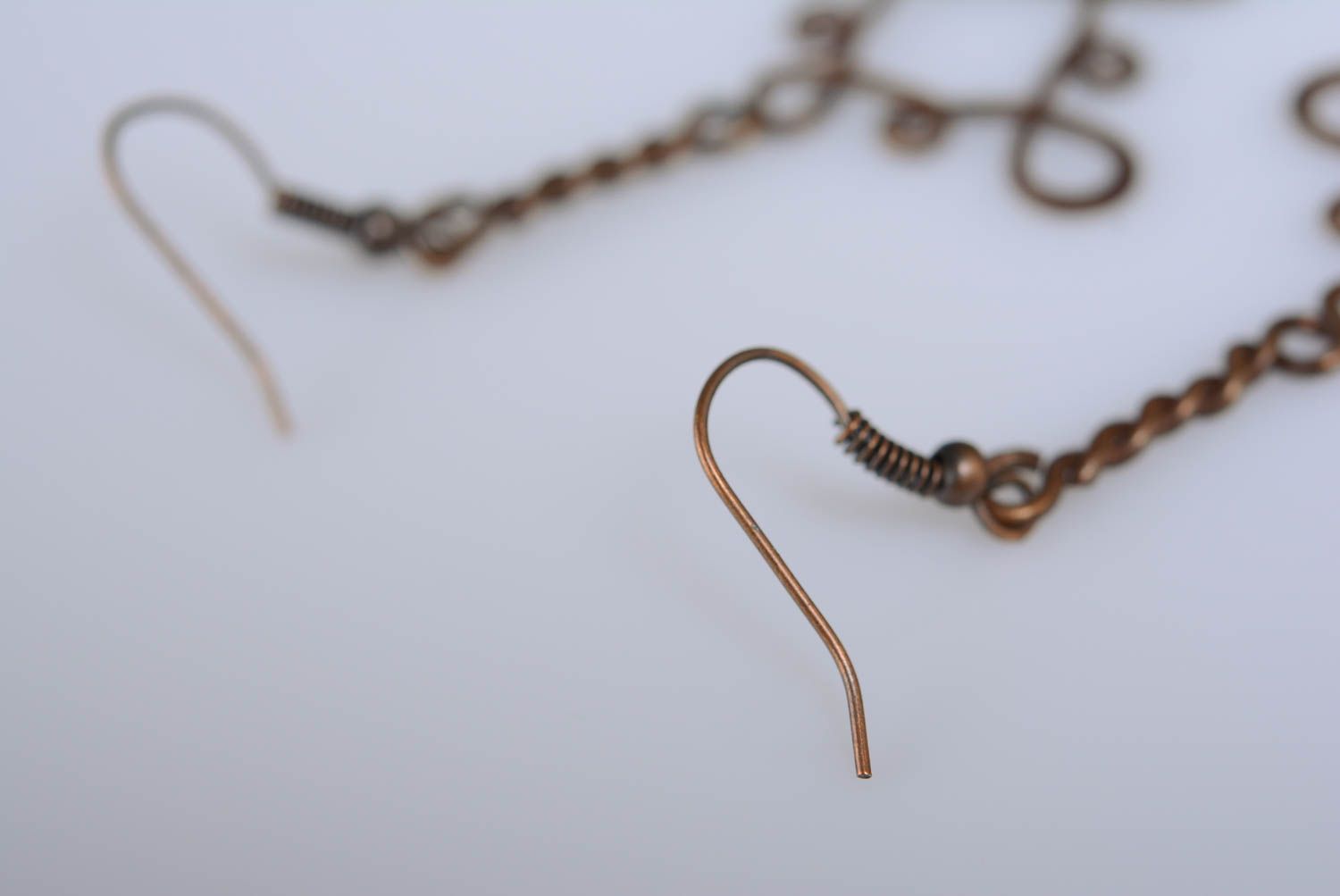 Boucles d'oreilles wire wrapping longues en cuivre originales faites main photo 5