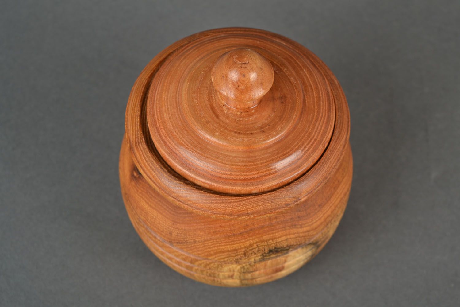Wooden pot with lid photo 3