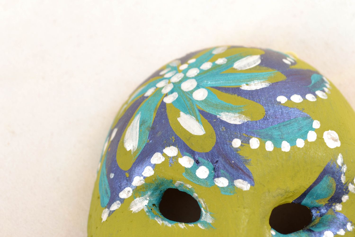 Masque décoratif en céramique fait main  photo 2