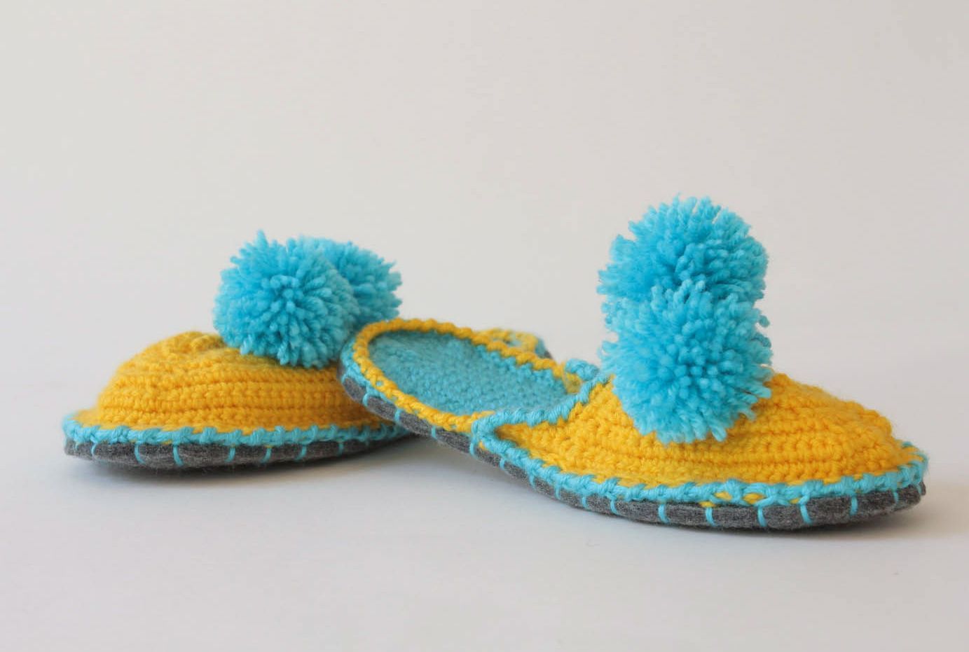 Yellow-blue slippers photo 2