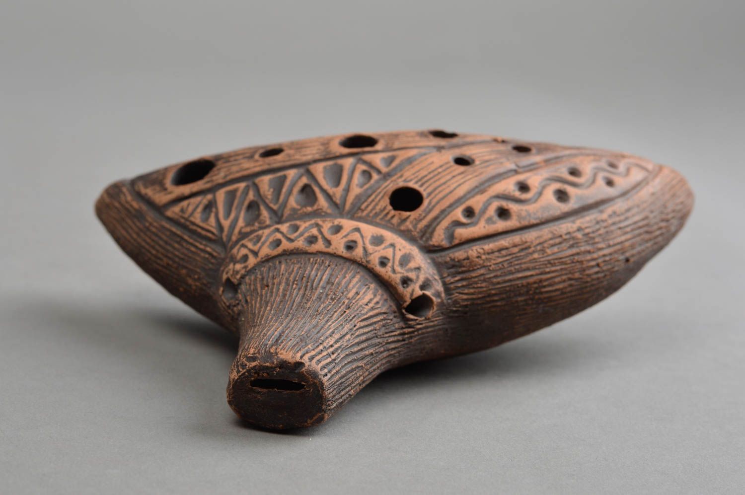 Silbato de barro instrumento musical artesanal regalo original en estilo étnico foto 4