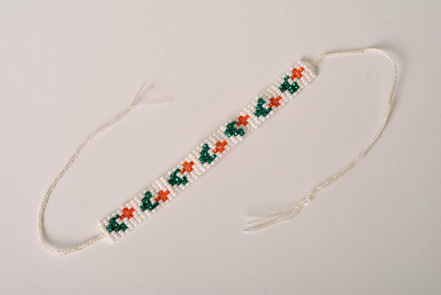 White cord floral beaded bracelet for young girls photo 5