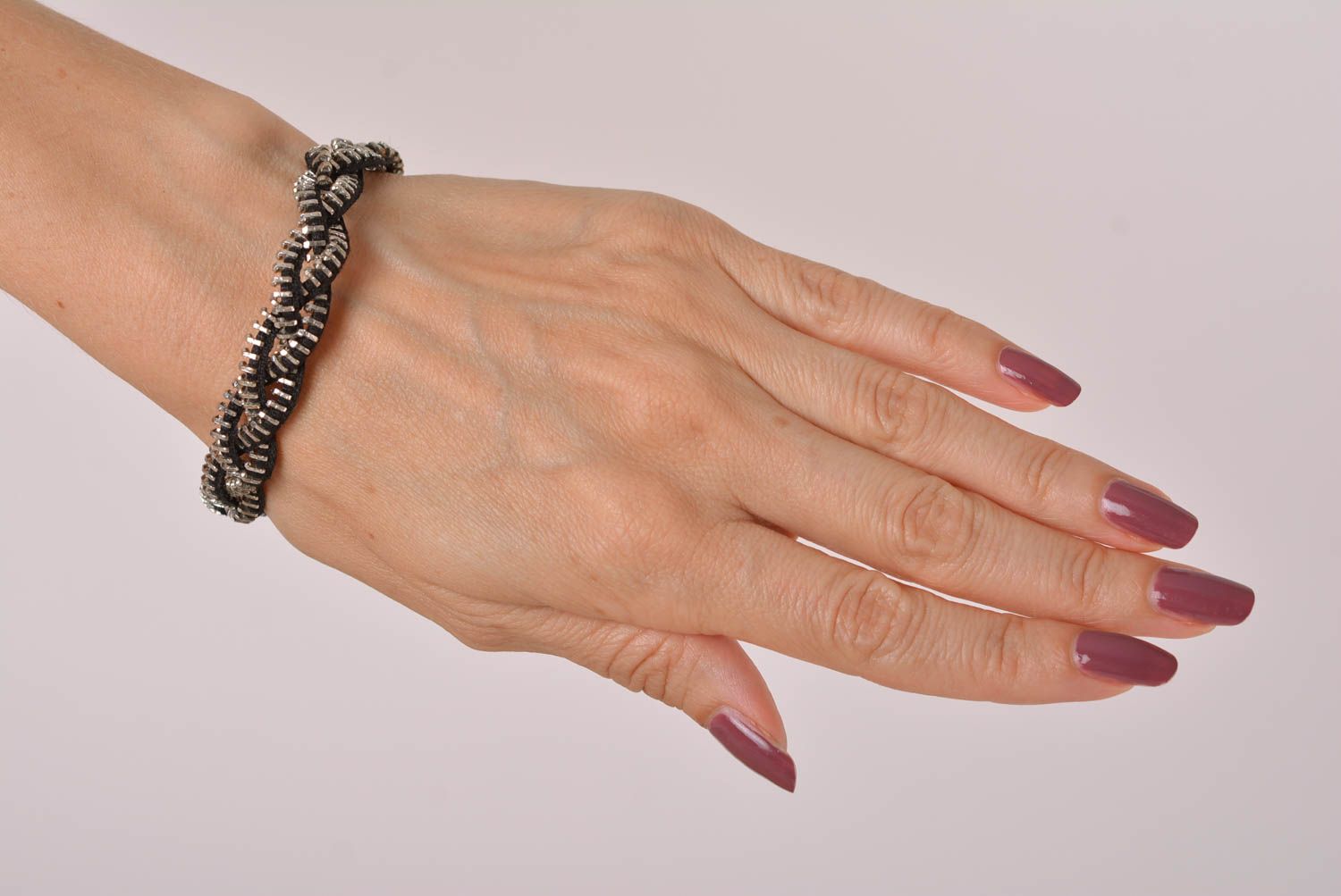 Bracelet métal design Bijou fait main Accessoire femme fermeture éclair beau photo 2