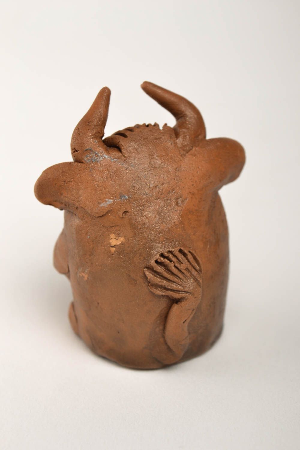 Mucca in ceramica fatta a mano figurina in terracotta souvenir originale foto 3