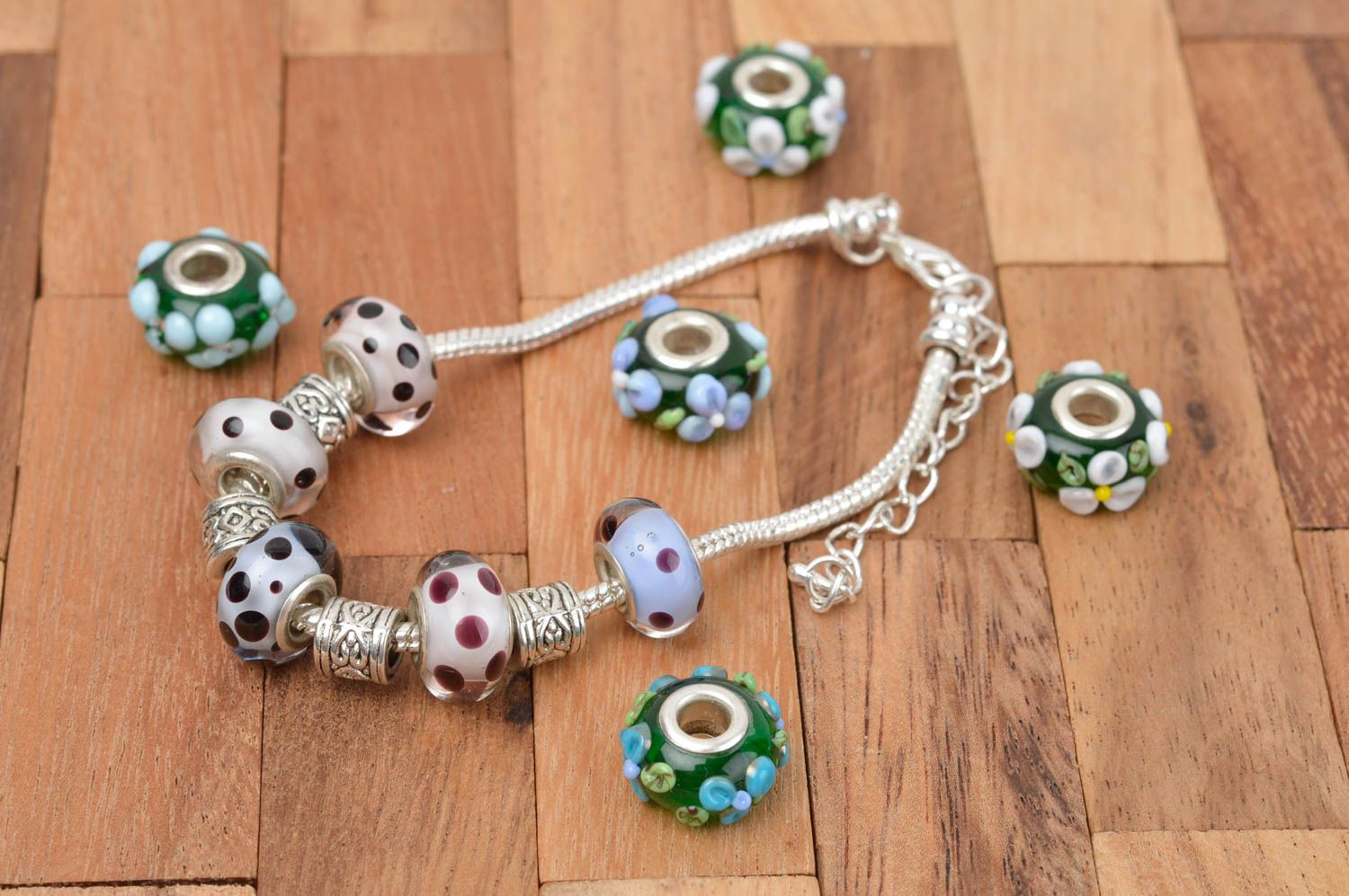 Unusual handmade glass bracelet lampwork ideas beaded wrist bracelet gift ideas photo 1