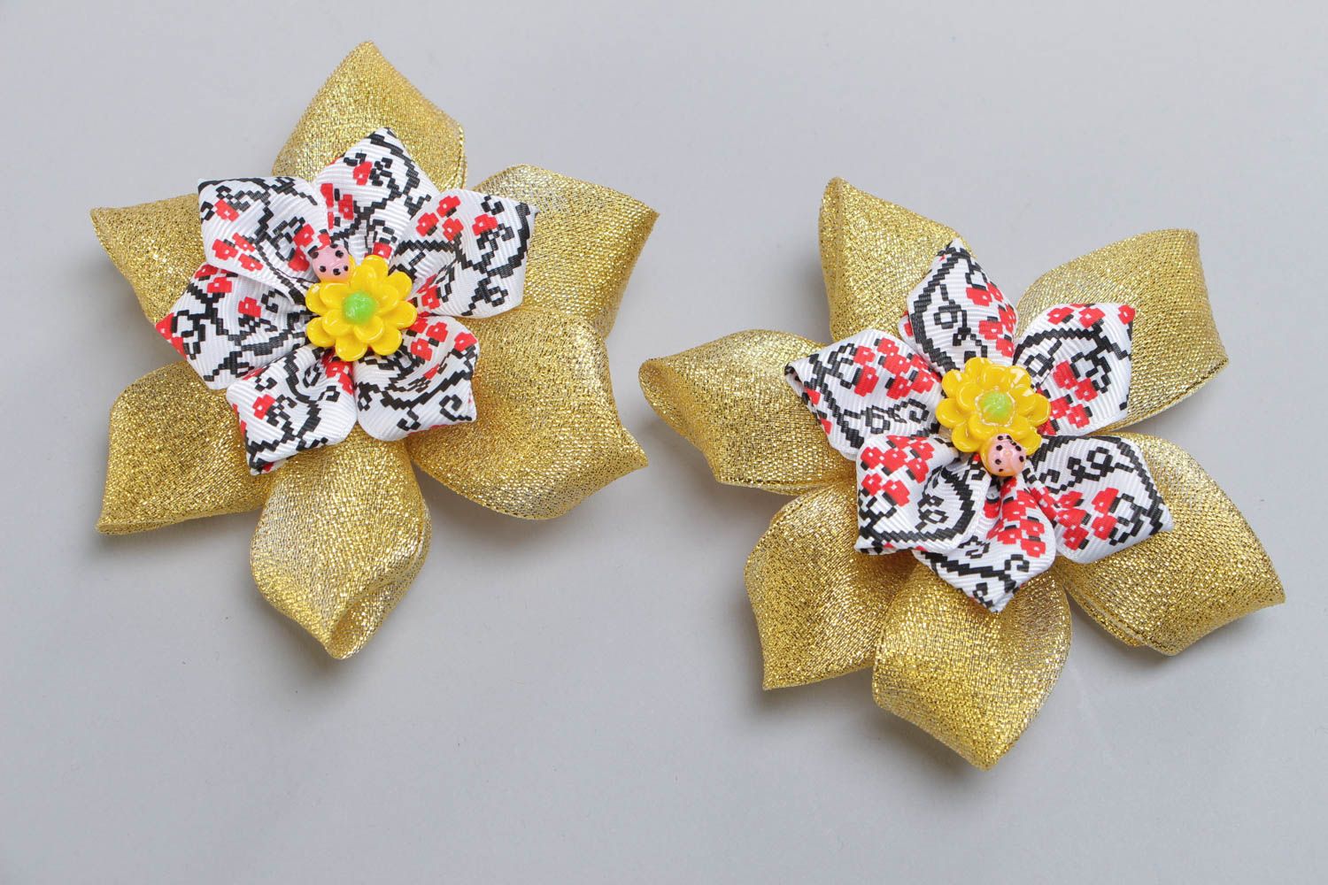 Set of 2 handmade hair ties with yellow satin ribbon and lurex kanzashi flowers photo 2