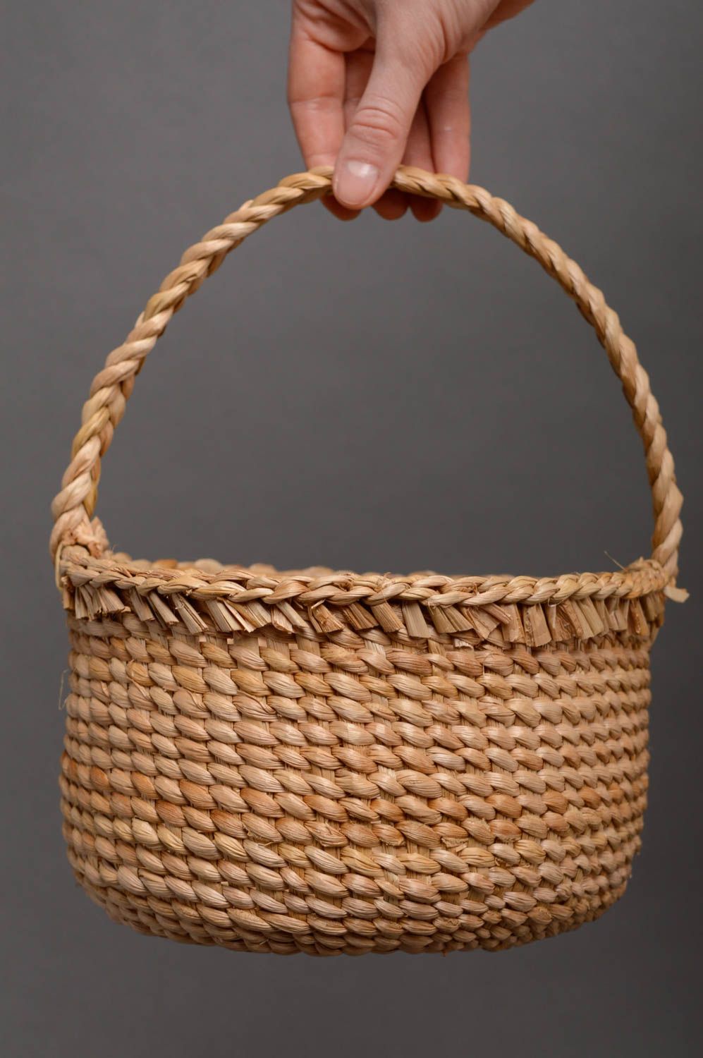 Round reedmace basket purse photo 5
