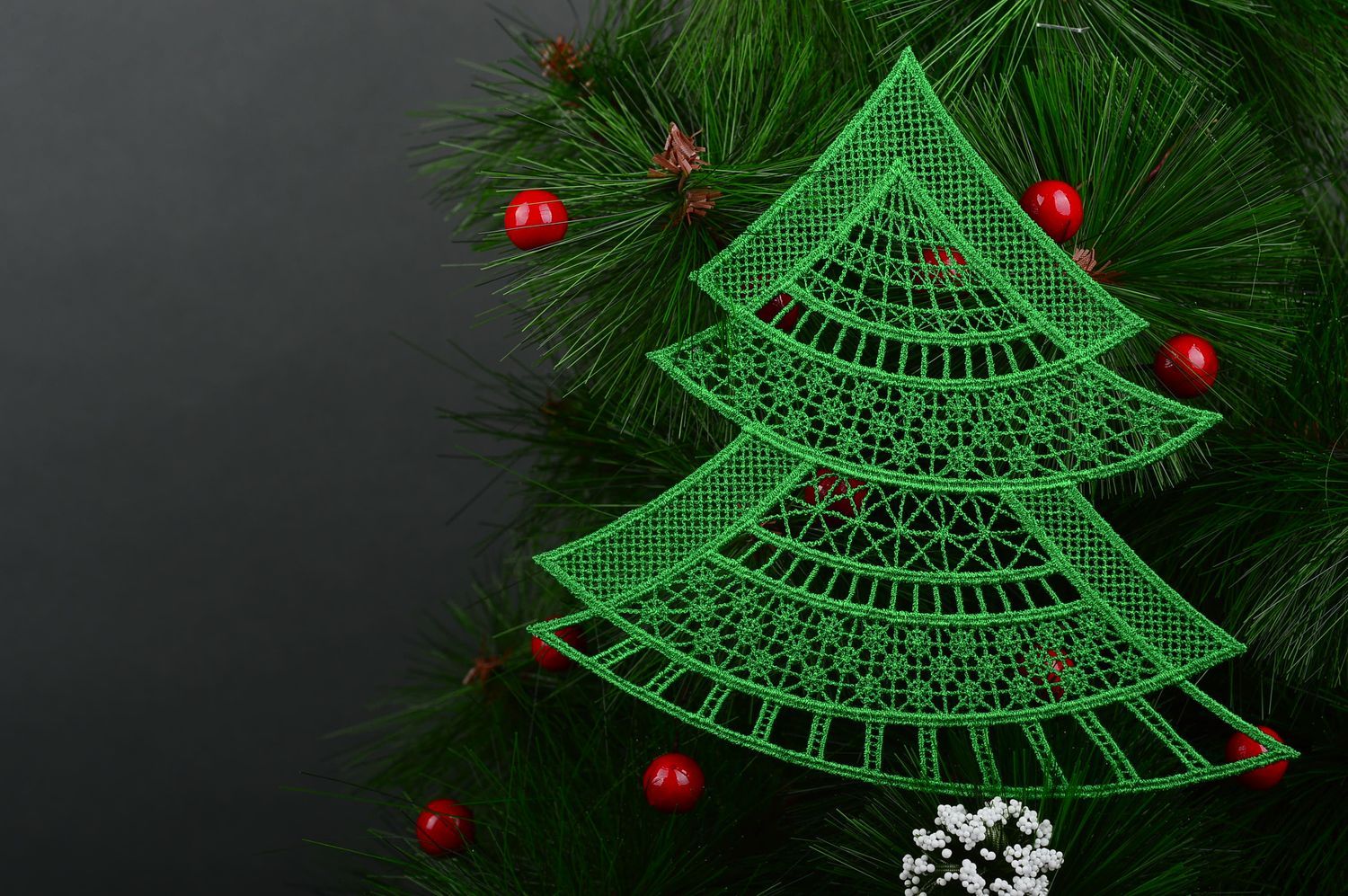 Árbol de Navidad hecho a mano elemento decorativo adorno navideño color verde foto 1