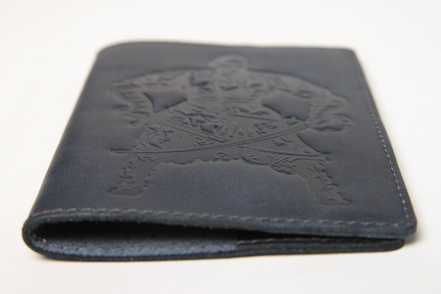 Estuche para pasaporte artesanal negro regalo original accesorio de hombre  foto 4