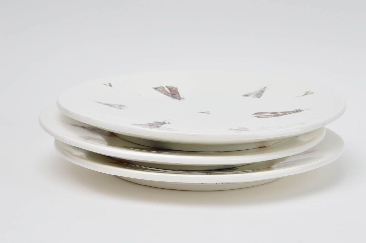 Assiettes plates Vaisselle design fait main 3 pièces Service de table céramique photo 2