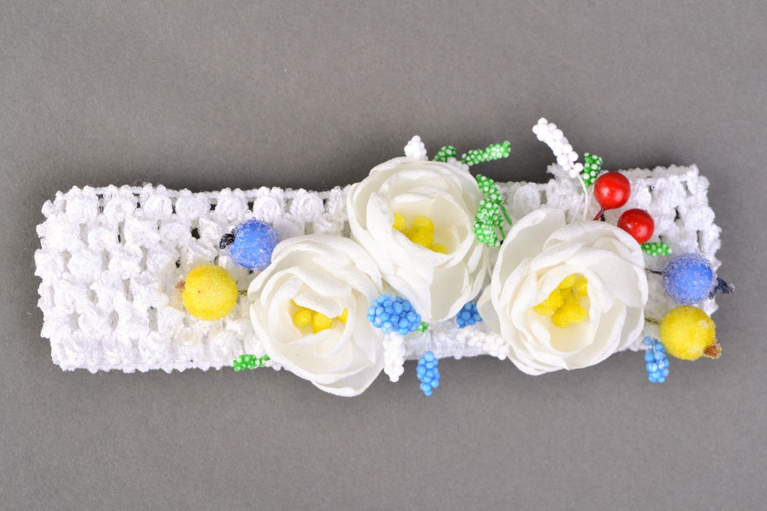 Handmade Textil Haarband mit Blumen aus Chiffon und künstlichen Beeren für Frauen foto 3