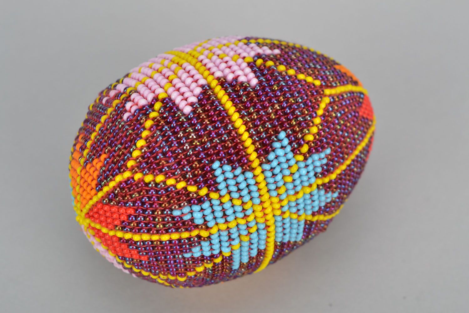 Wooden egg woven over with beads Stars photo 3