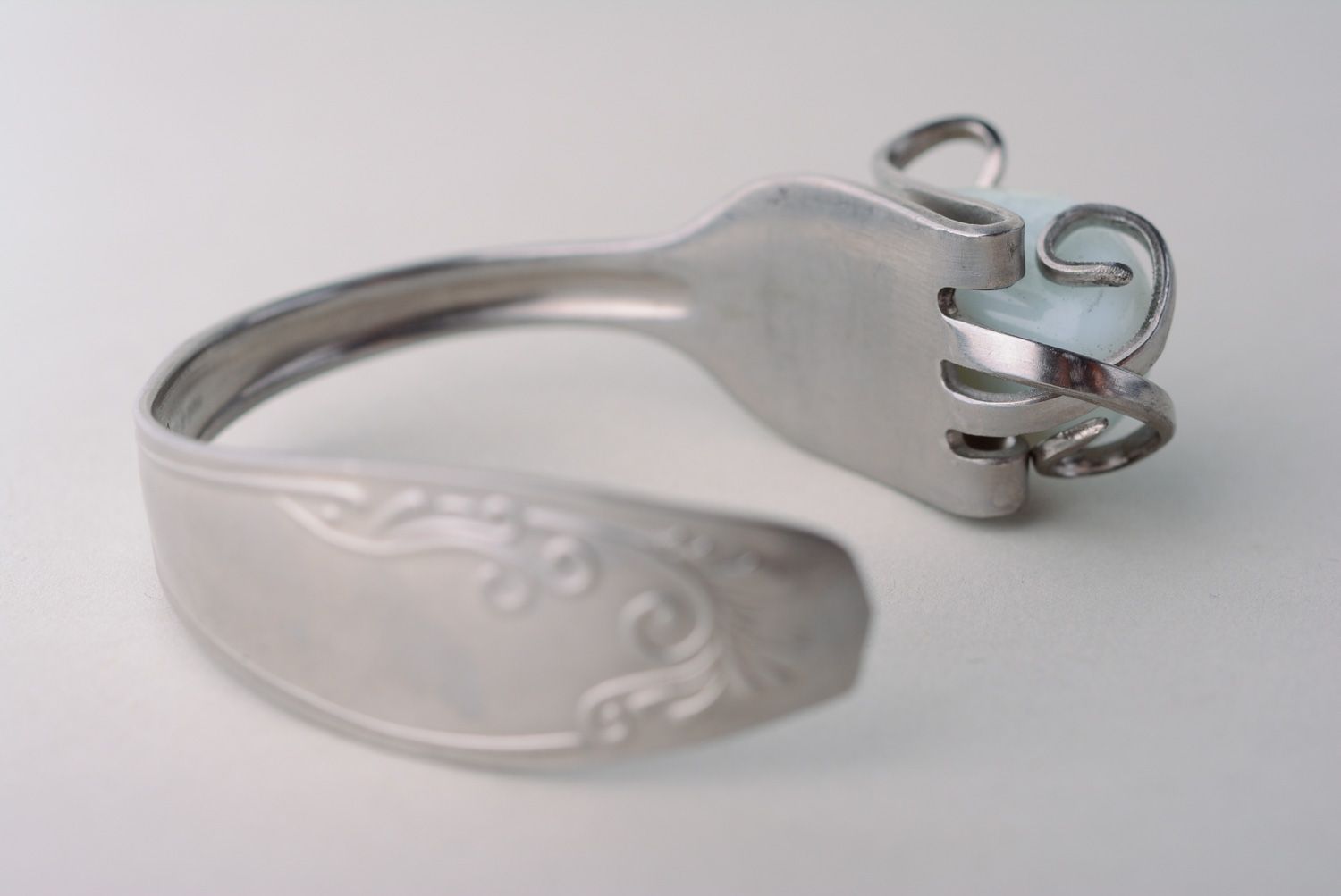 Homemade metal fork bracelet with white stone photo 4