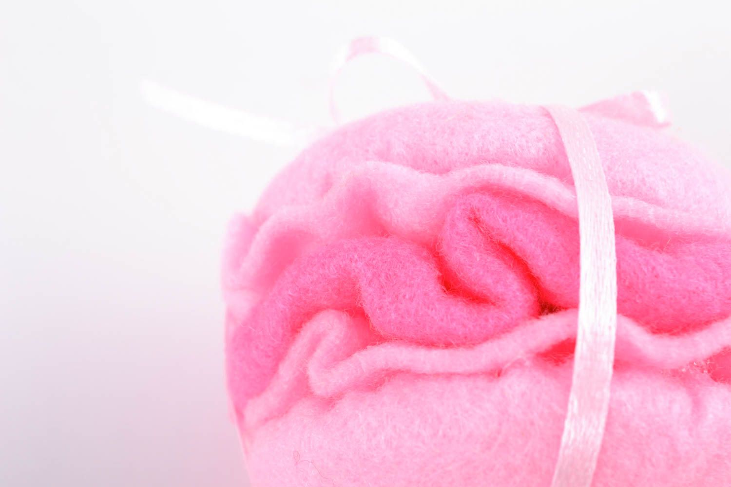 Joli pique-aiguille en feutrine Macaron rose fait main décoration de créateur photo 5