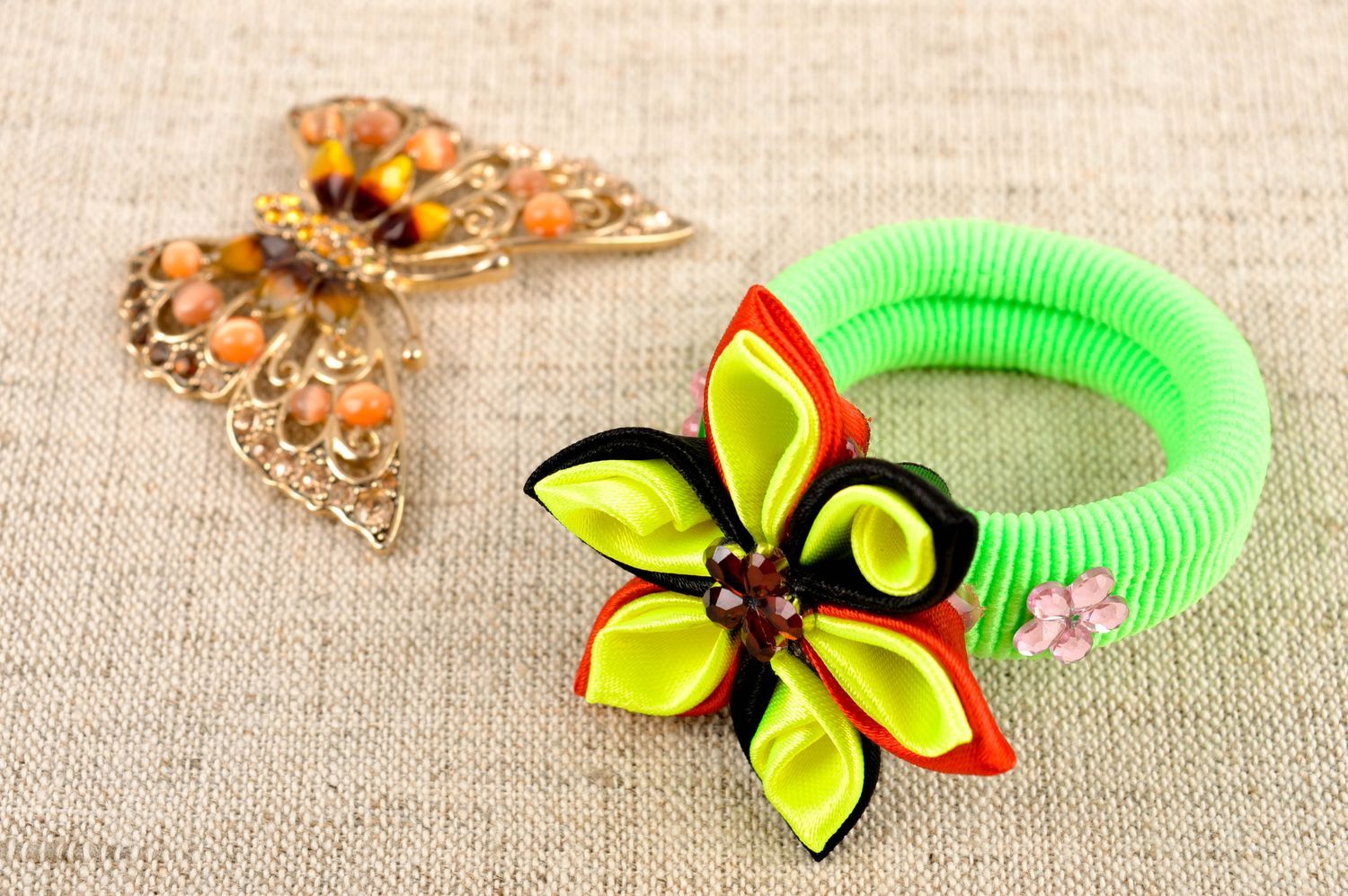 Beautiful handmade flower scrunchie hair style ideas designer hair accessories photo 1