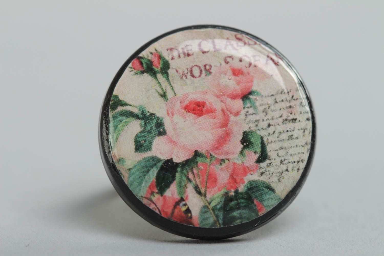 Vintage Ring aus Polymer Clay mit Glasur bedeckt mit Blumen rund foto 3
