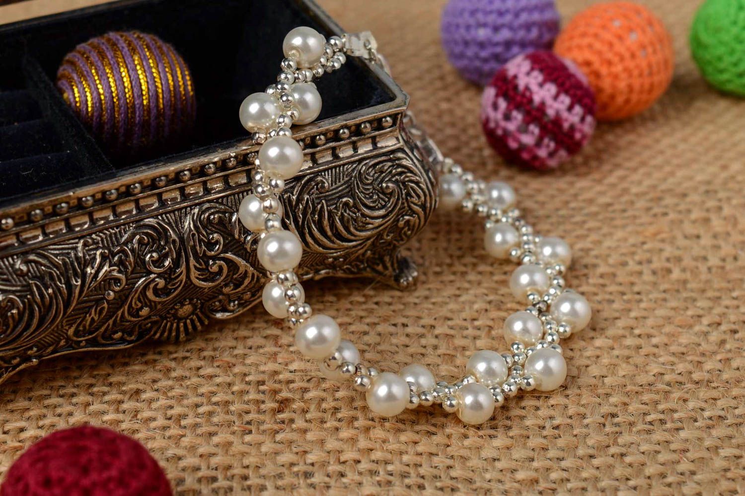 Pulsera de cuentas de perlas artificiales artesanal original blanca para mujer  foto 1