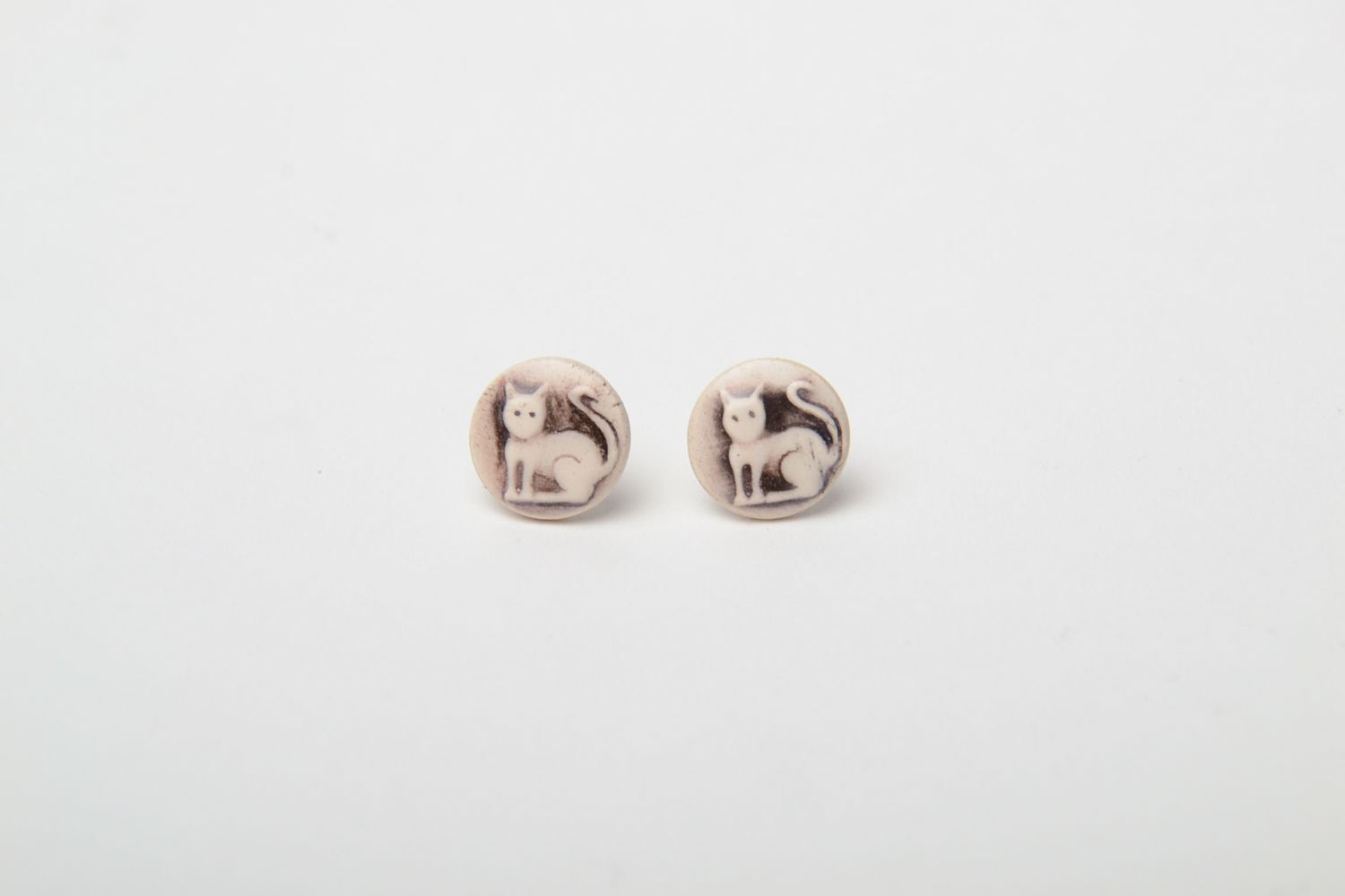 Clay stud earrings with cats photo 3