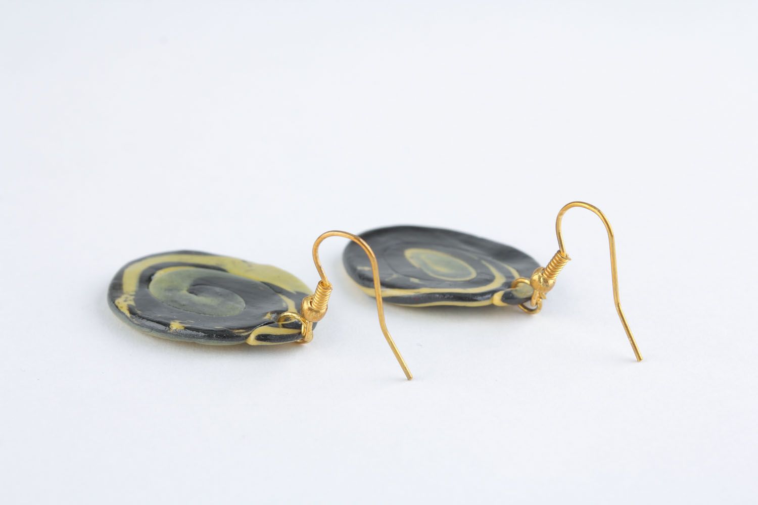 Polymer clay earrings Illusion photo 1