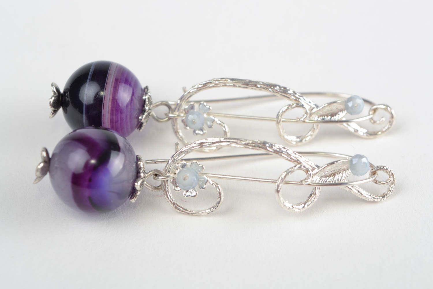 Handmade dangling earrings with silver colored basis and violet agate beads photo 2