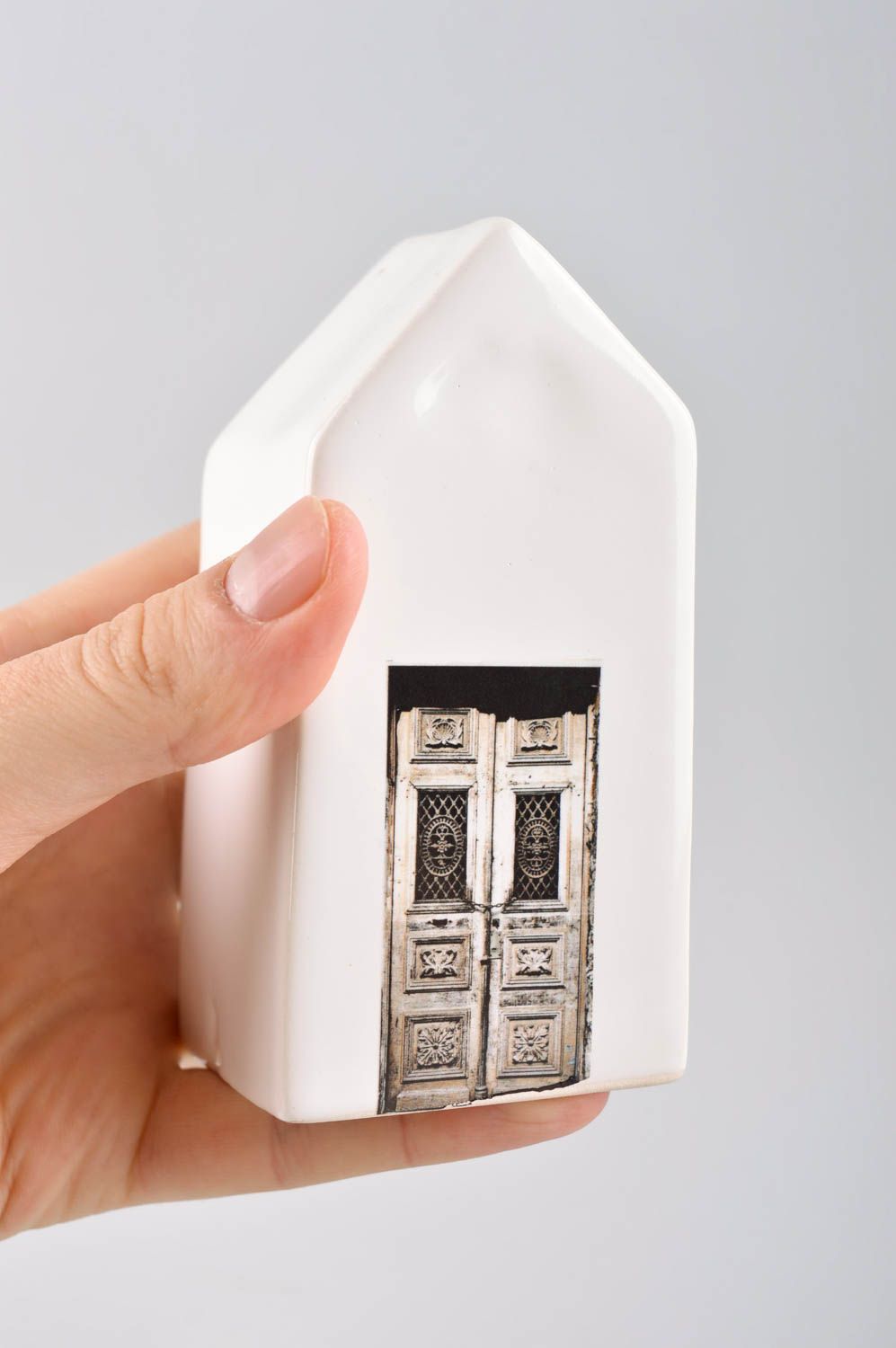 Figurine maison blanche Petite statuette fait main en céramique Déco chambre photo 5