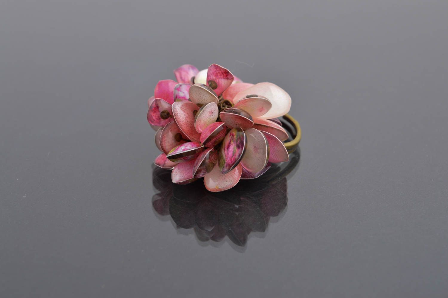 Необычное кольцо ручной работы красивое кольцо розовое элитная бижутерия фото 1