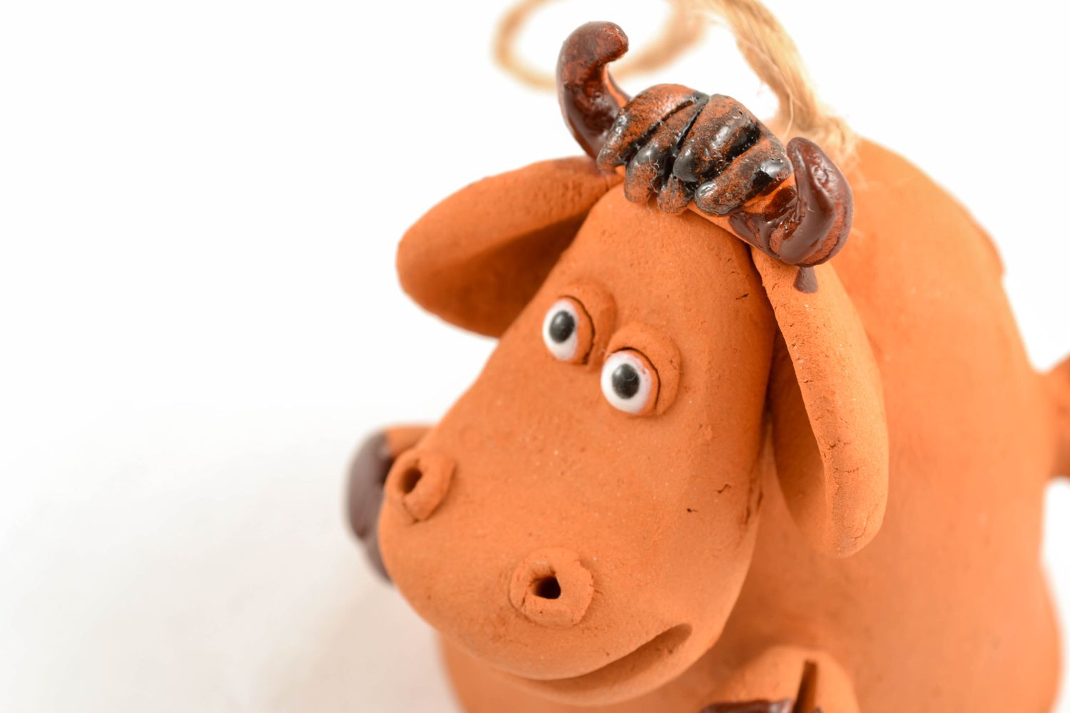 Campanello d'autore in ceramica fatto a mano a forma di mucca divertente
 foto 4