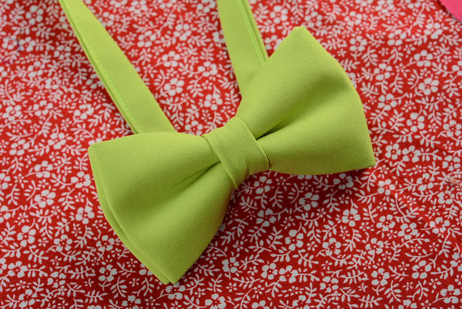 Classic lime bow tie photo 3