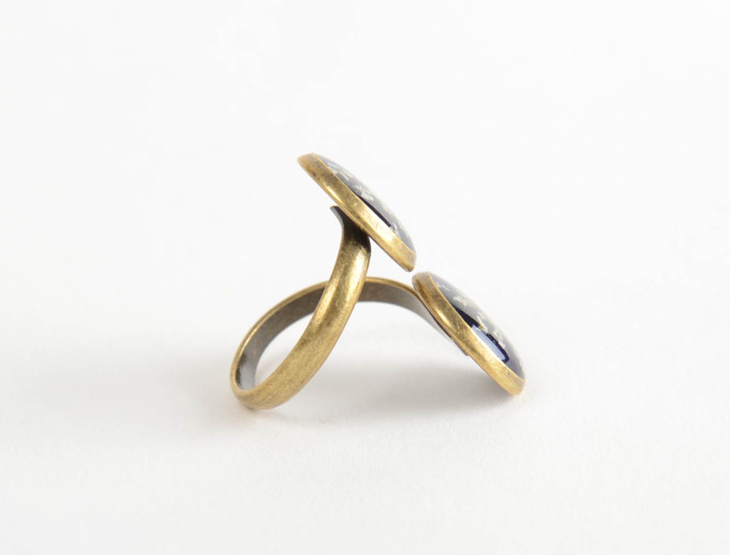 Handmade elegant dark blue metal jewelry ring with flowers in epoxy resin photo 3