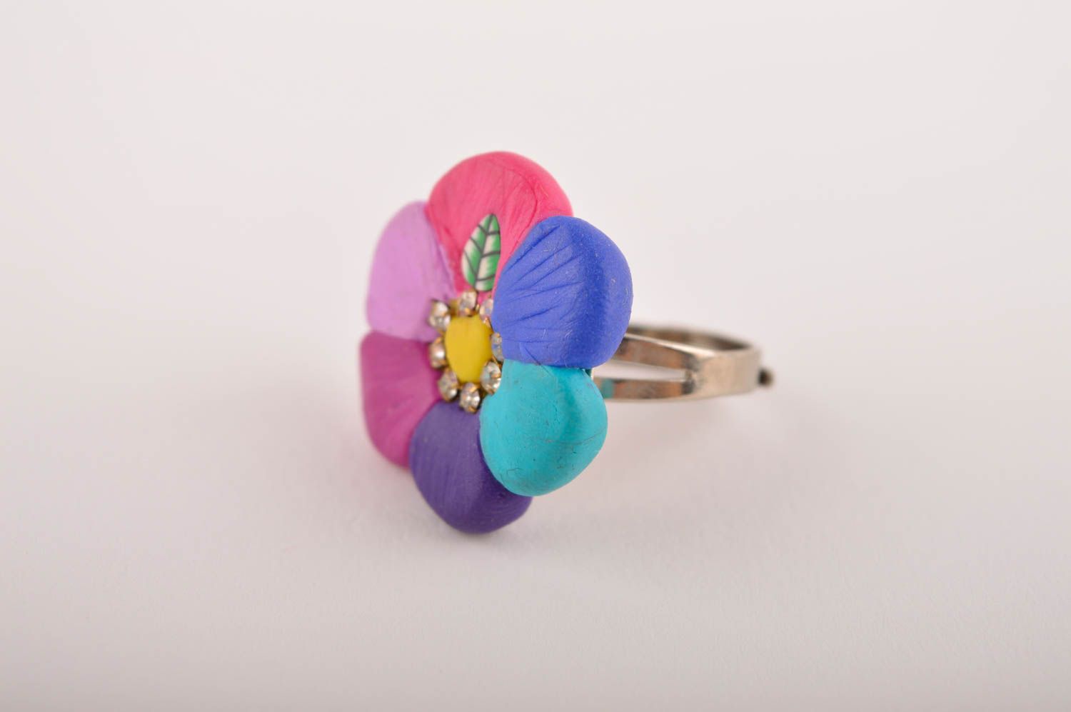 Кольцо ручной работы украшение из полимерной глины красивый перстень цветок фото 2