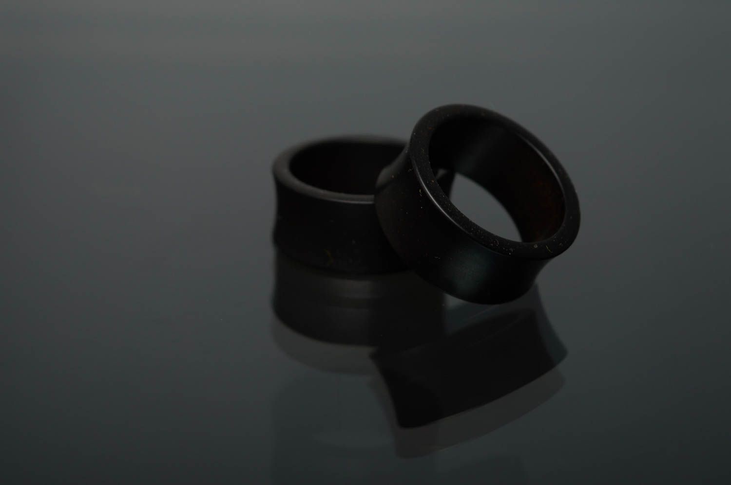 Piercings plugs faits main originaux en ébonite accessoires avec gravure 25 mm photo 3