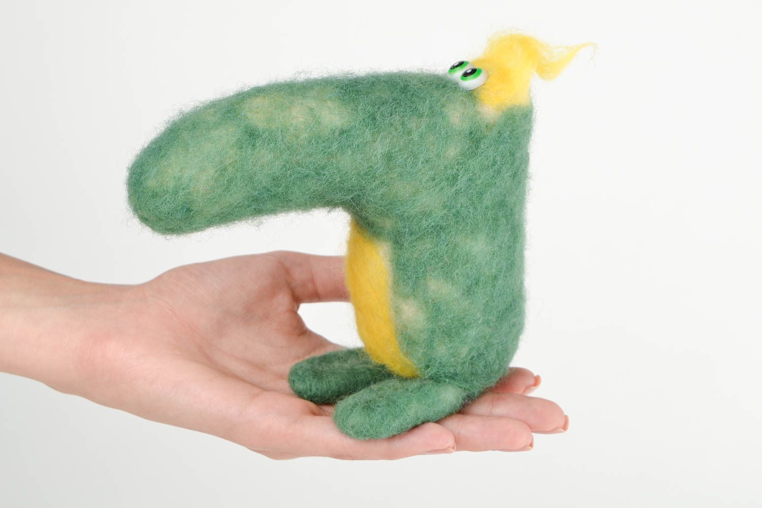 Handgemachtes Spielzeug Kuscheltier Stoff Spielzeug aus Filz Kuschel Tier grün foto 2