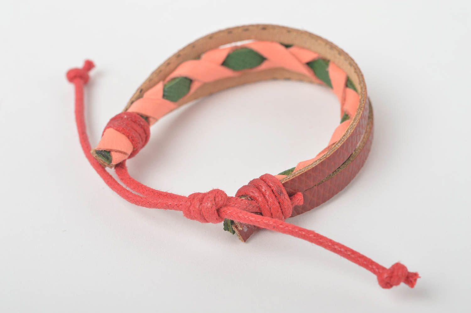 Bracelet en cuir Bijou fait main tressé multicolore design Cadeau pour femme photo 5