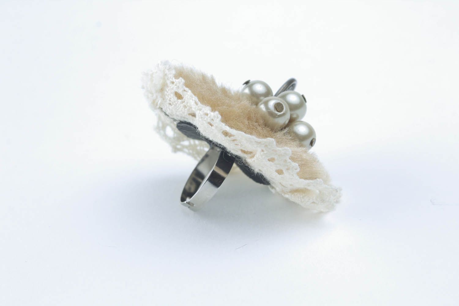 Ring made of fur and lace  photo 3