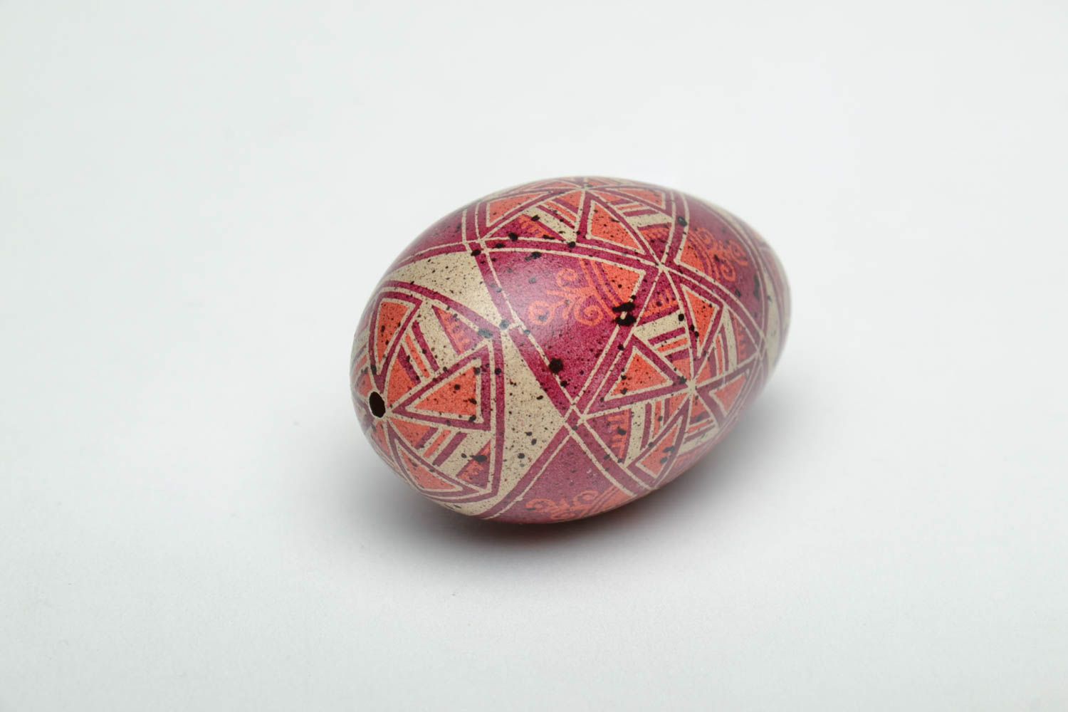 Handmade Easter egg with traditional painting photo 3