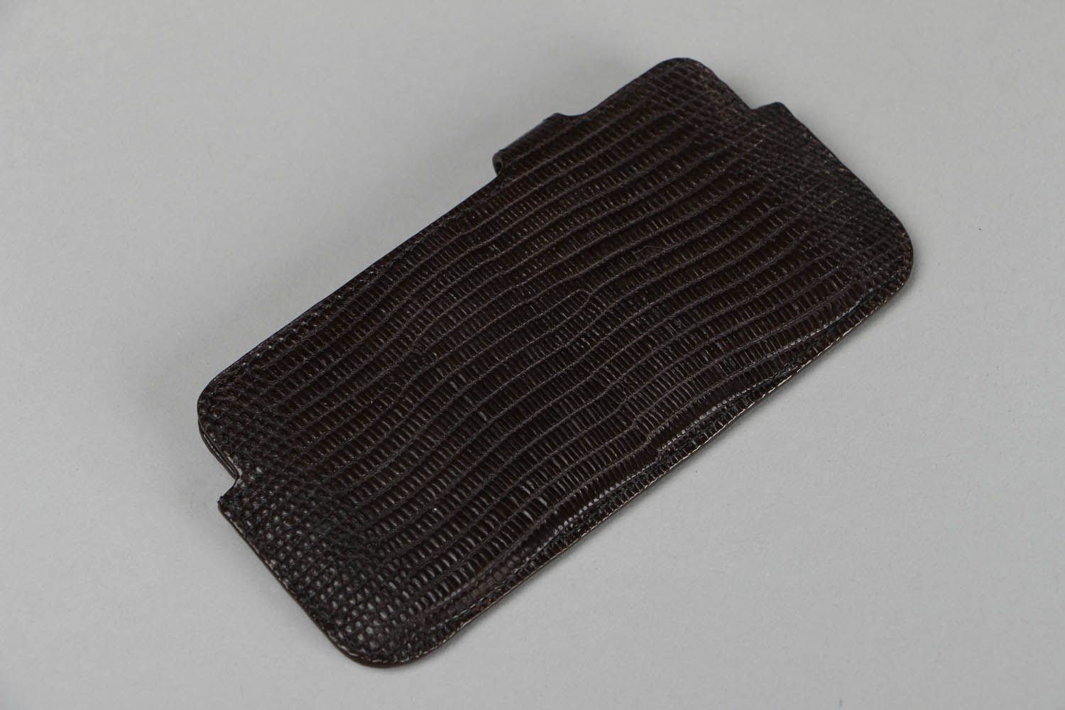 Leather phone case photo 3