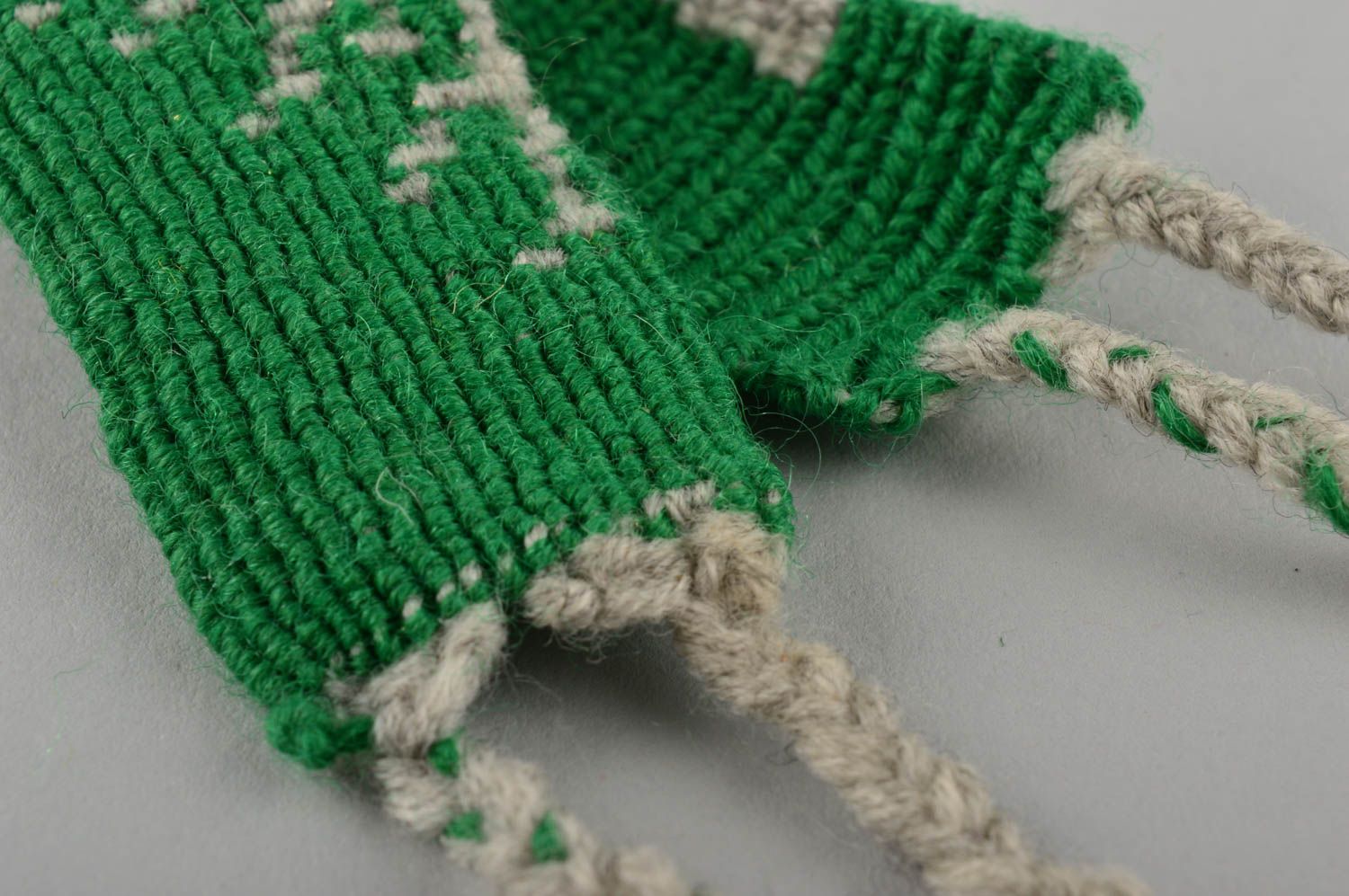 Браслет из ниток ручной работы модный браслет зеленый с серым плетеный браслет фото 4