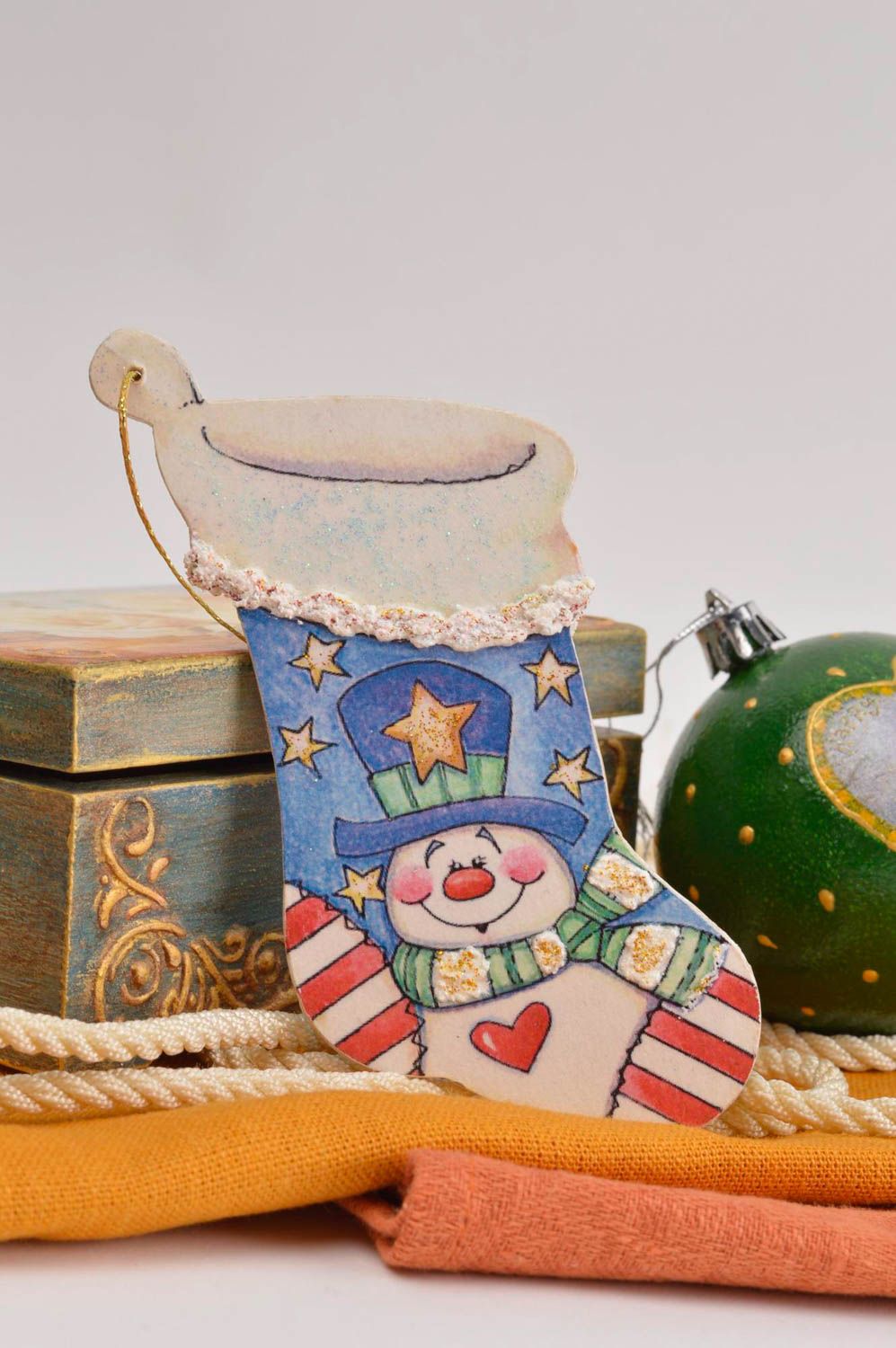 Игрушка на елку хэнд мэйд декор для дома украшение на Рождество Носок подвеска фото 1